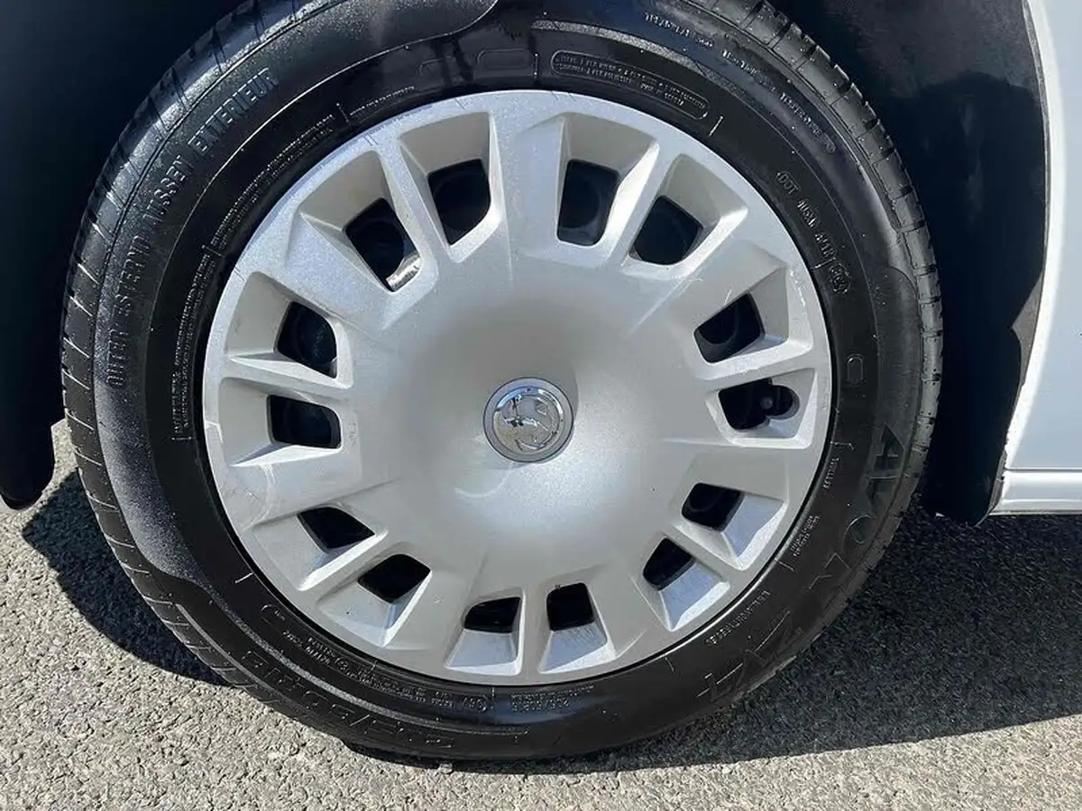 2020-vauxhall-combo-15cdti-sportive-2300-100pseu6d-t-l2h1-panel-big-9