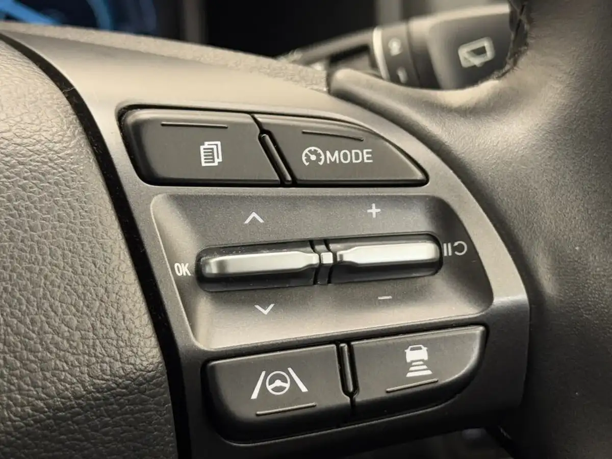 2021-hyundai-kona-16-gdi-premium-hybrid-big-24