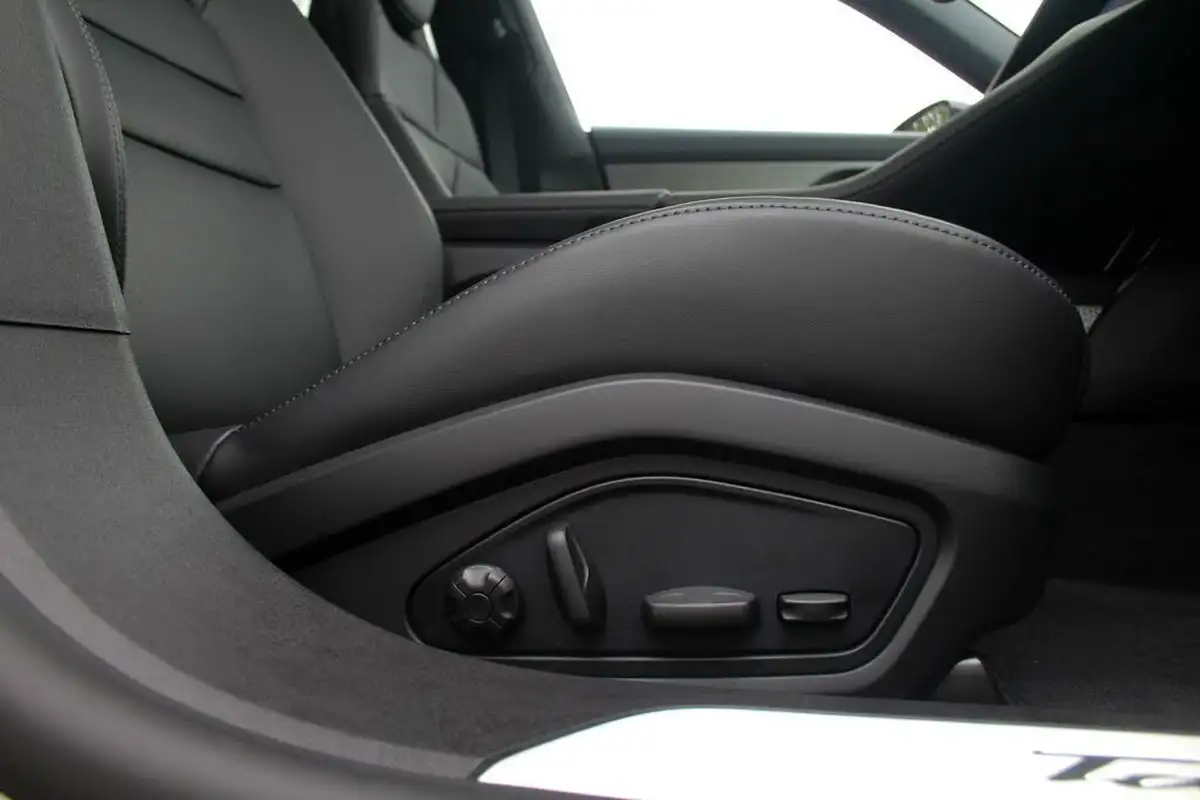 2024-porsche-taycan-e-4s-sport-turismo-544ps-big-65