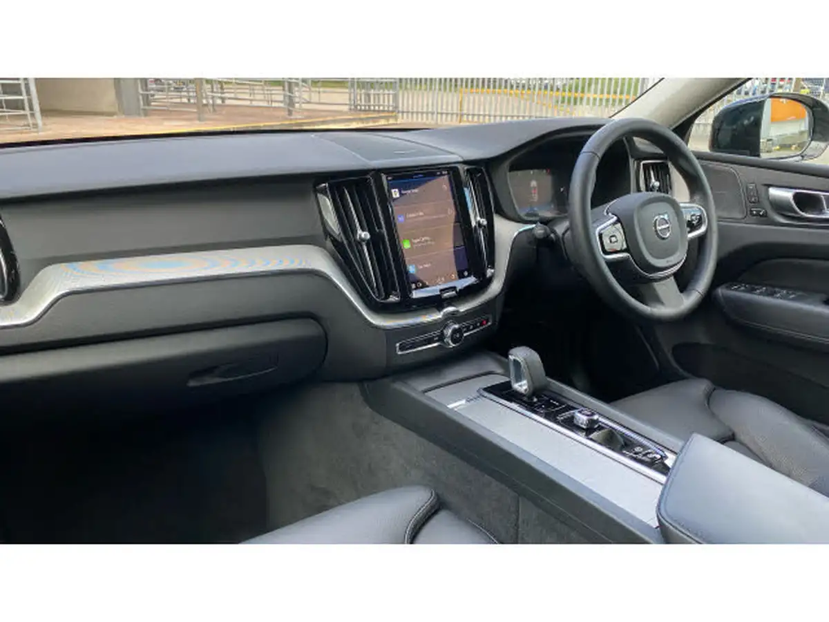 2024-volvo-xc60-20td-b4-plus-big-3