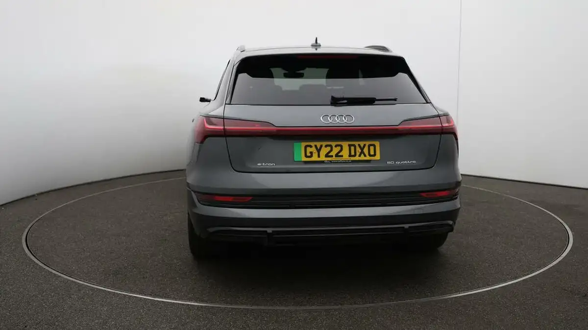 2022-audi-e-tron-50e-black-edition-station-wagon-big-59