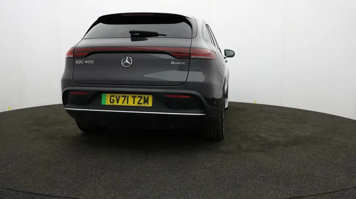 2022-mercedes-benz-eqc-e-eqc-400-amg-line-big-67