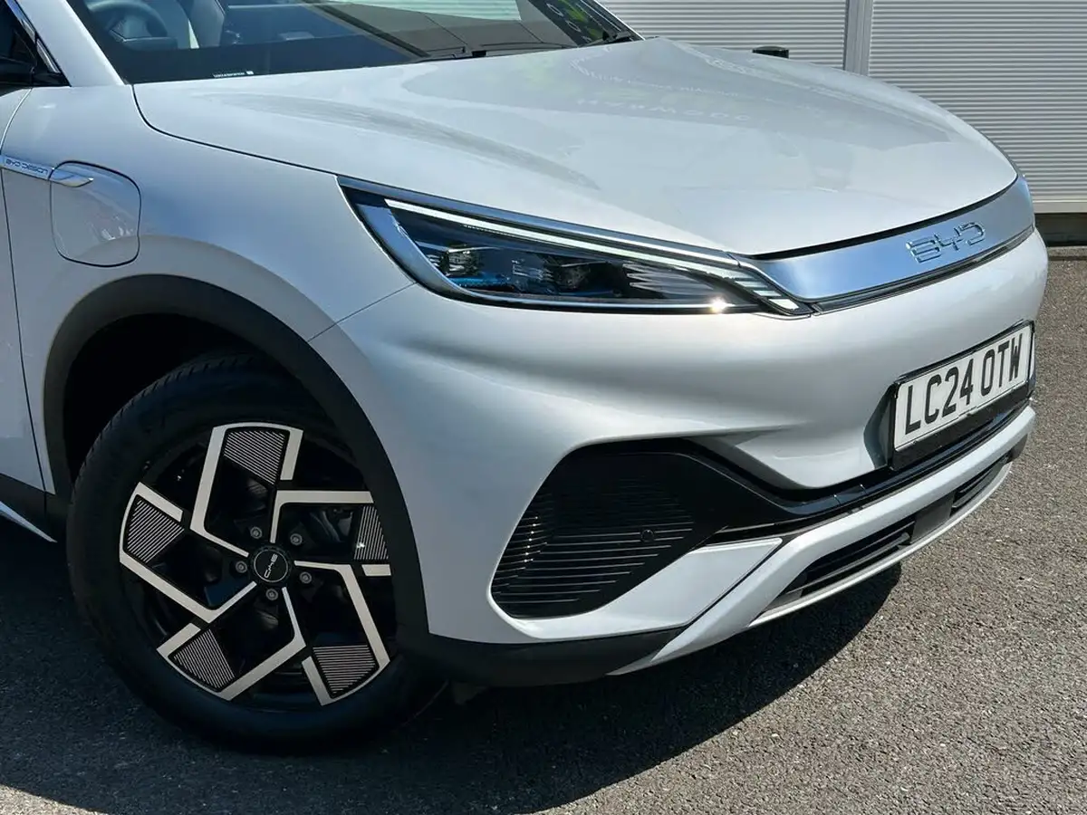 2024-byd-atto-3-e-design-big-34