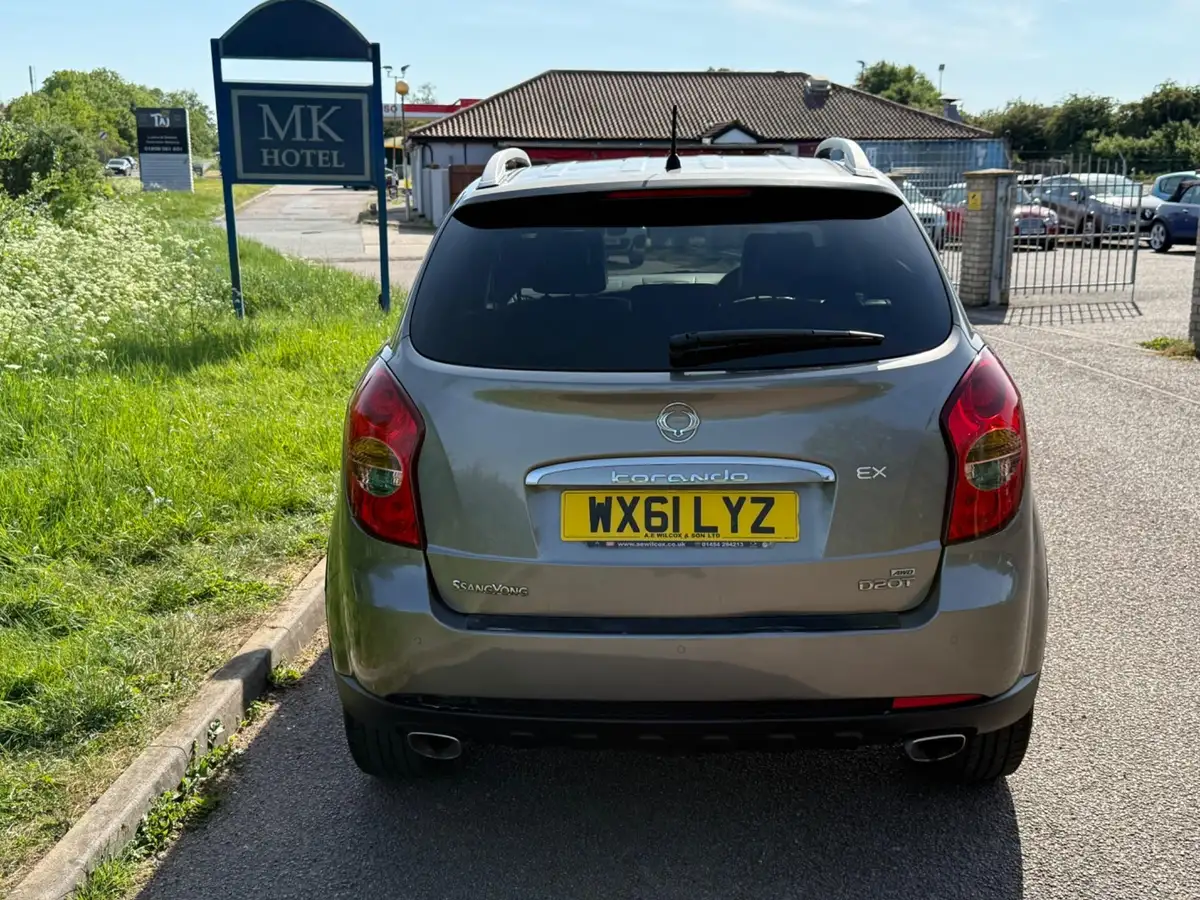 2012-kgm-ssangyong-korando-20td-ex-auto-big-5