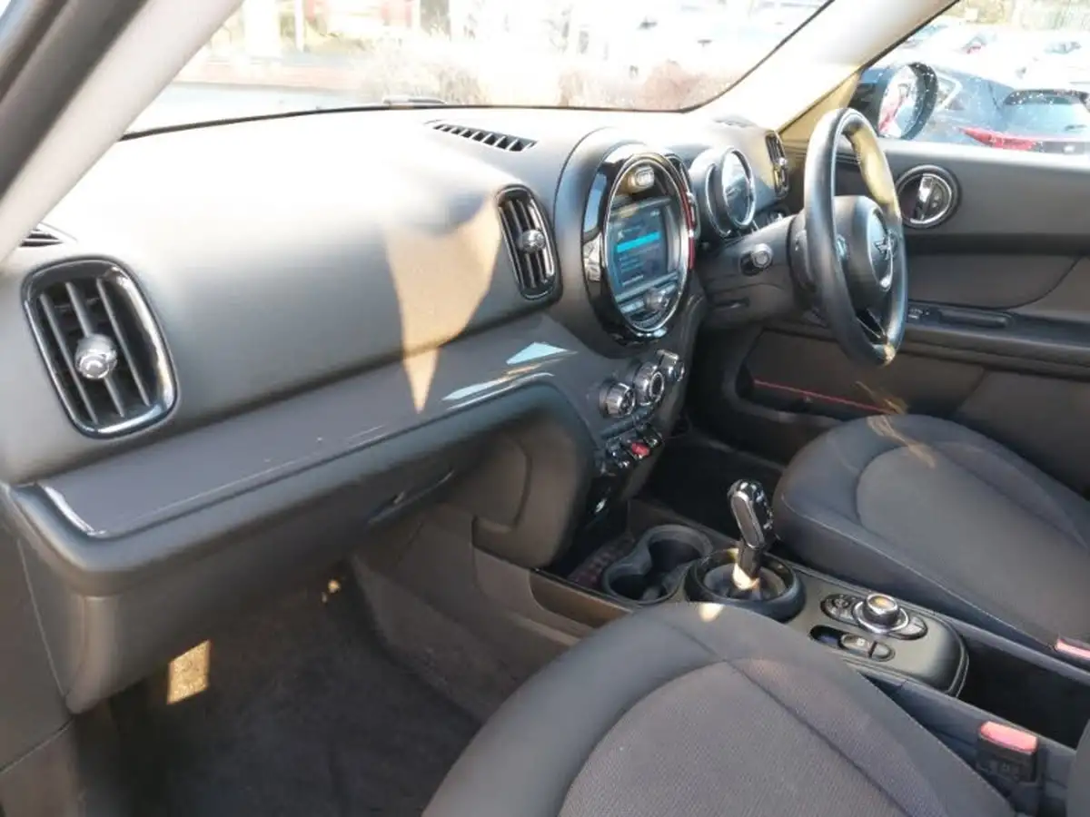 2019-mini-countryman-15-cooper-classic-auto-big-4