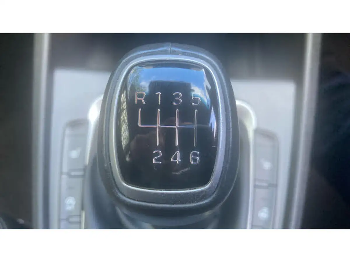 2021-hyundai-kona-10-t-gdi-premium-48-volt-mhev-big-24