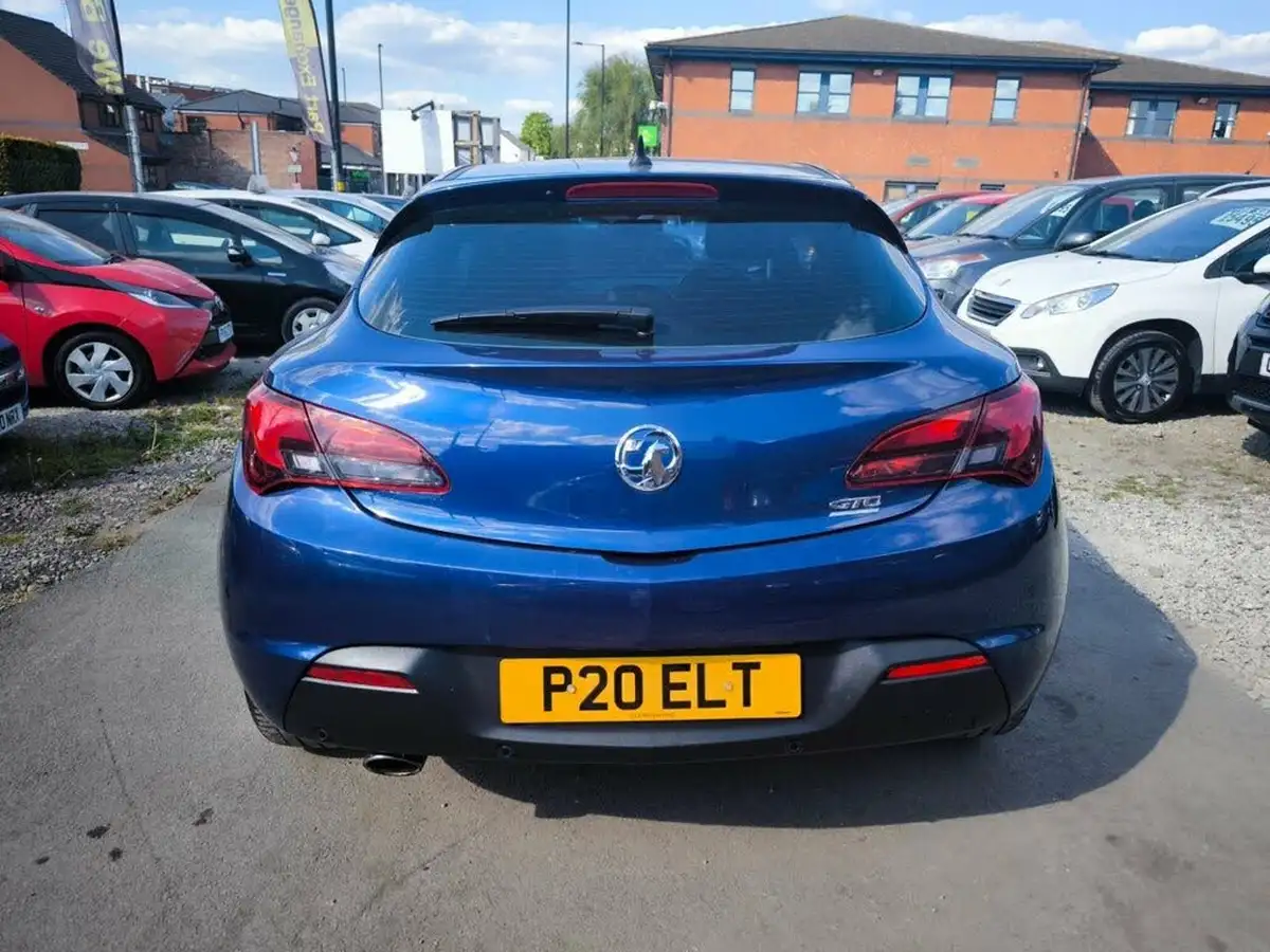 2015-vauxhall-gtc-14-sport-140ps-auto-big-30