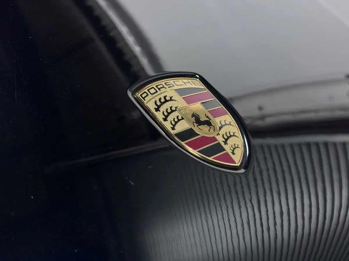 2019-porsche-macan-20-big-15
