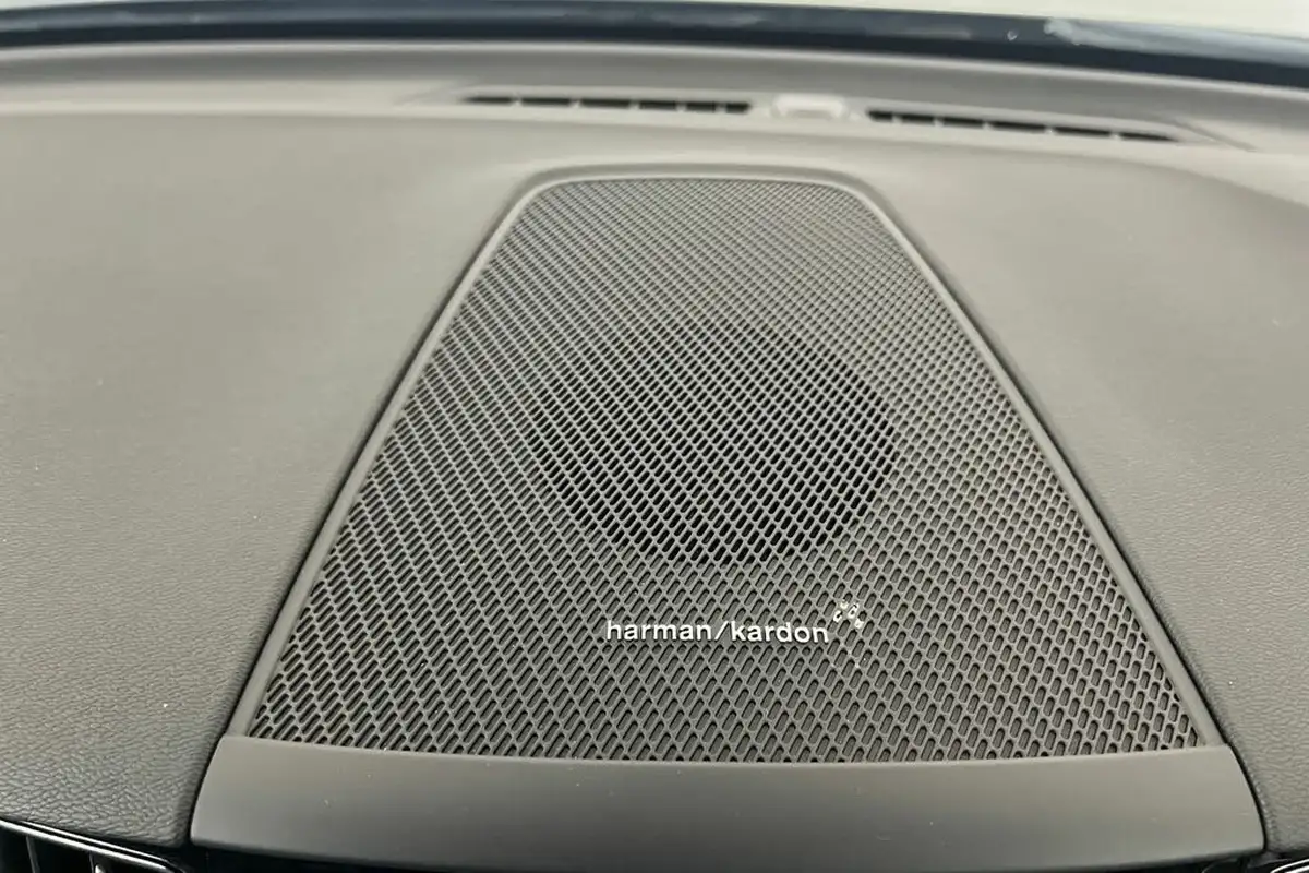 2024-volvo-xc60-20-b5-plus-big-36