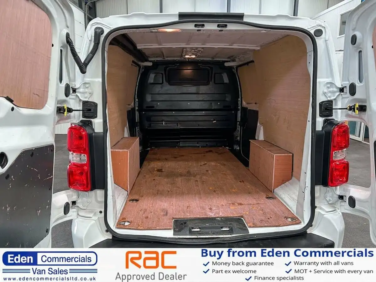 2022-vauxhall-vivaro-15td-2900-l2h1-sportive-big-3