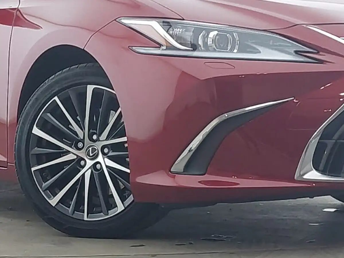 2021-lexus-es-300h-25-es-215bhp-big-8