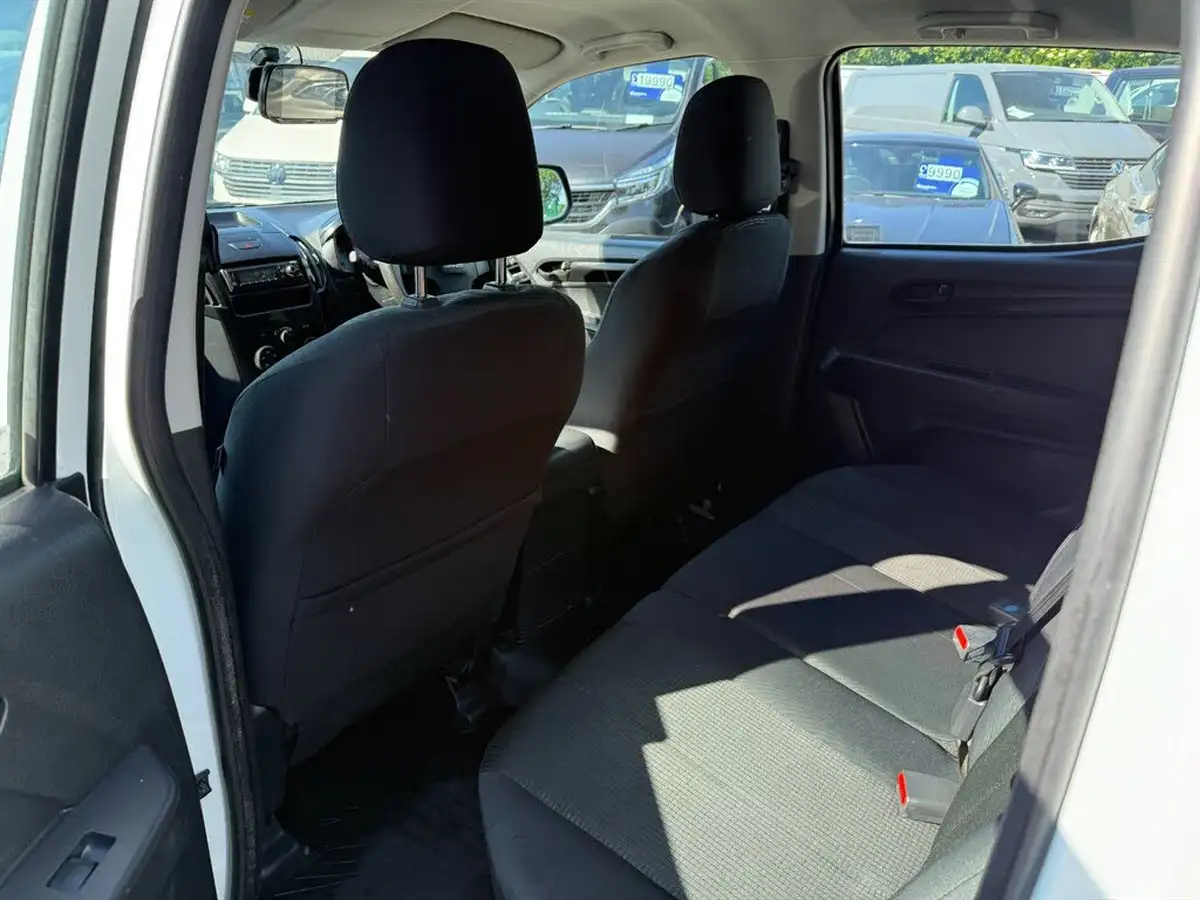 2020-isuzu-d-max-19td-utility-162-bhpeu6-4x4-double-pickup-big-6