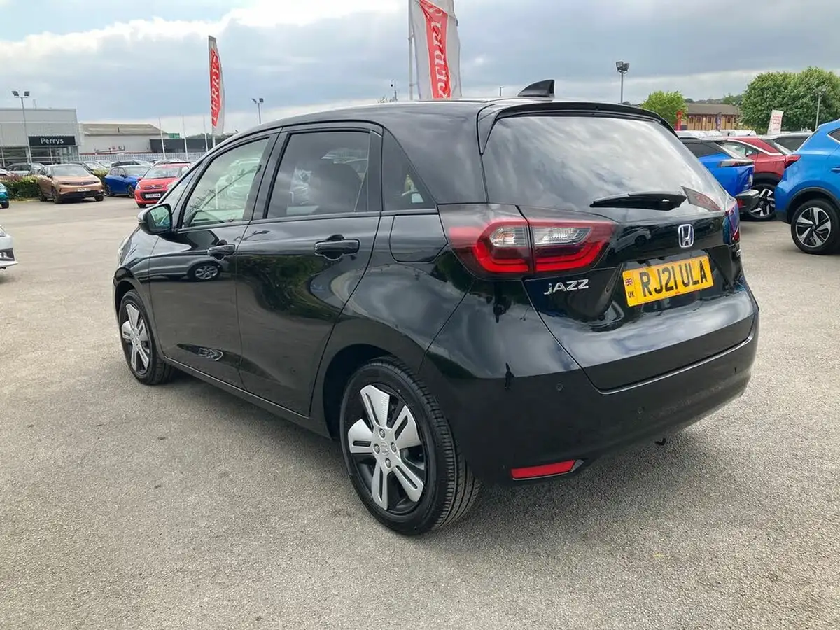 2021-honda-jazz-15-i-mmd-ex-107ps-big-25