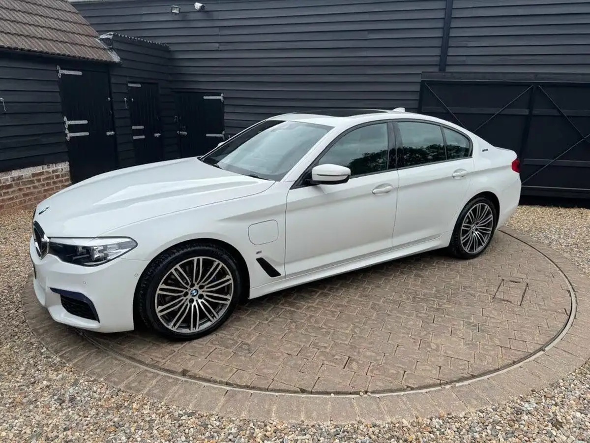 2019-bmw-5-series-20-530e-m-sport-auto-big-0
