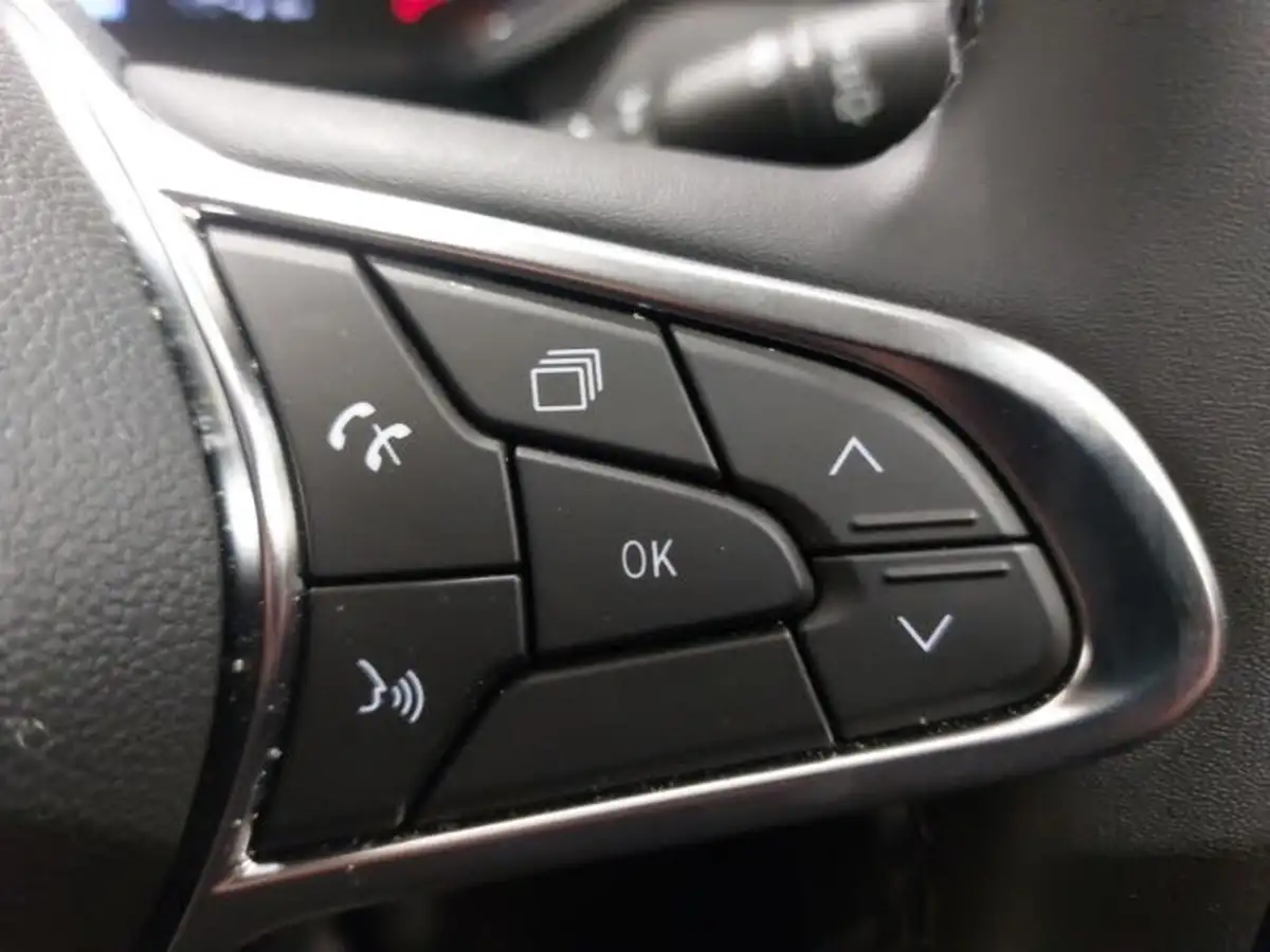 2023-renault-captur-10-tce-techno-big-17