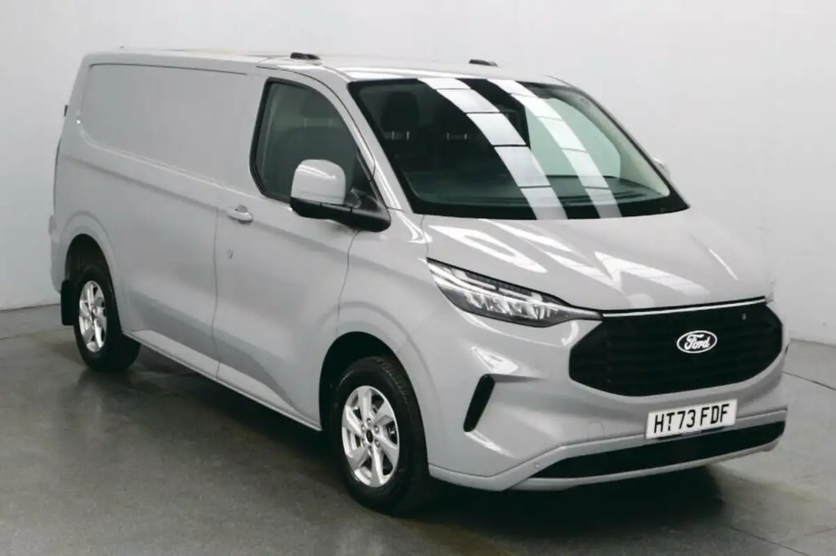 2024-ford-transit-custom-20tdci-320-l1h1-limited-136pseu6e-panel-van-1996cc-auto-big-9