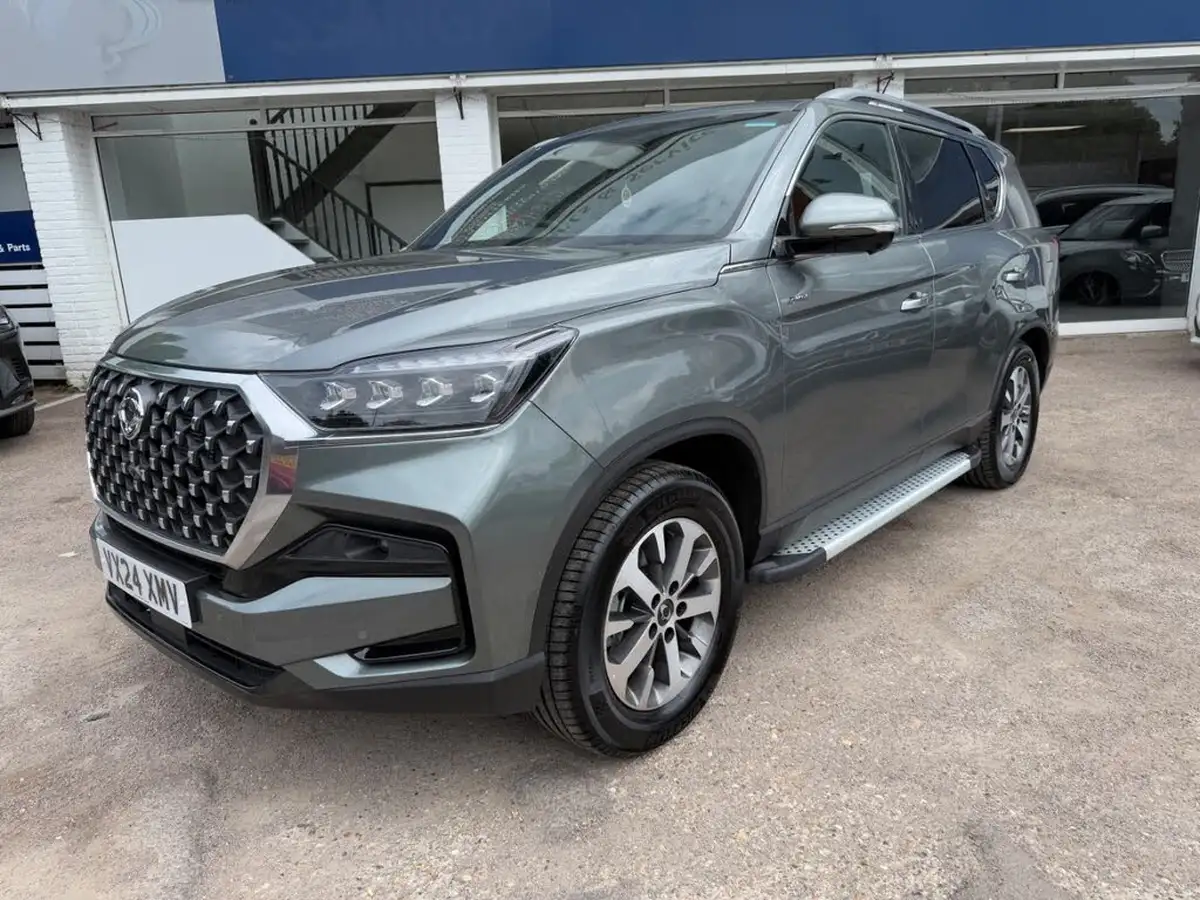 2024-kgm-ssangyong-rexton-22td-k40-big-0