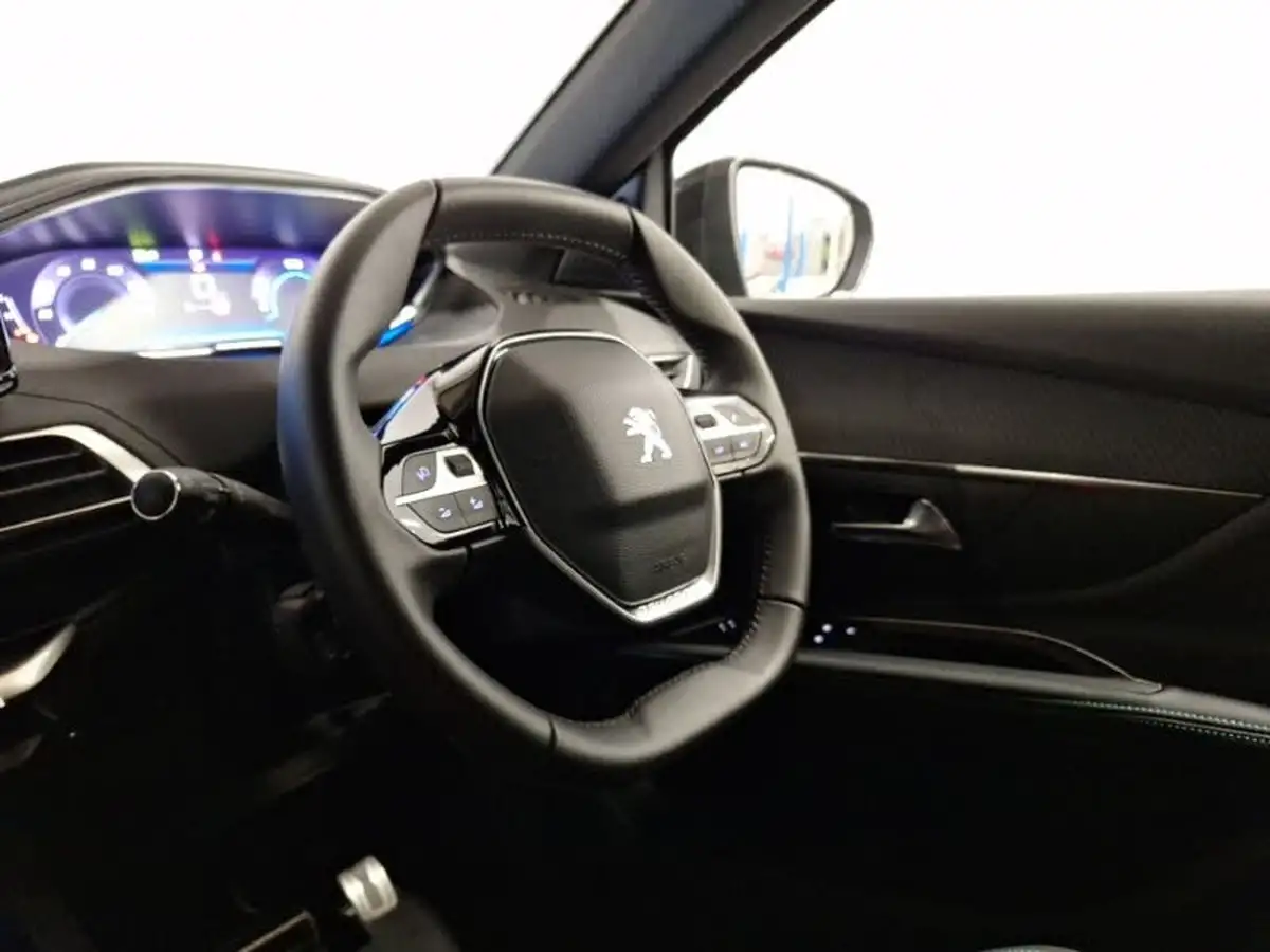 2024-peugeot-5008-suv-12-allure-134bhp-big-9
