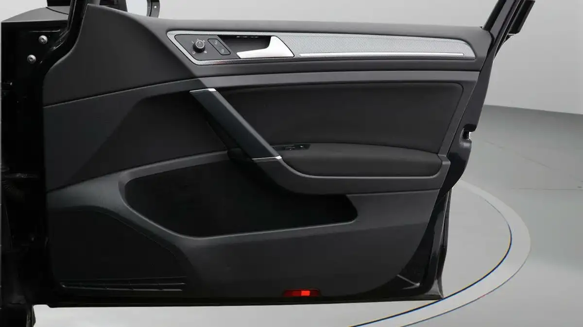 2020-volkswagen-golf-15-tsi-r-line-edition-dsg-big-14