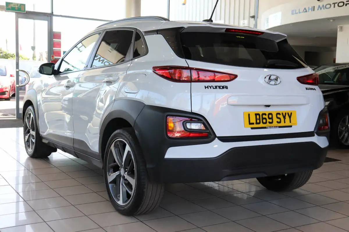 2019-hyundai-kona-10-t-gdi-play-big-5