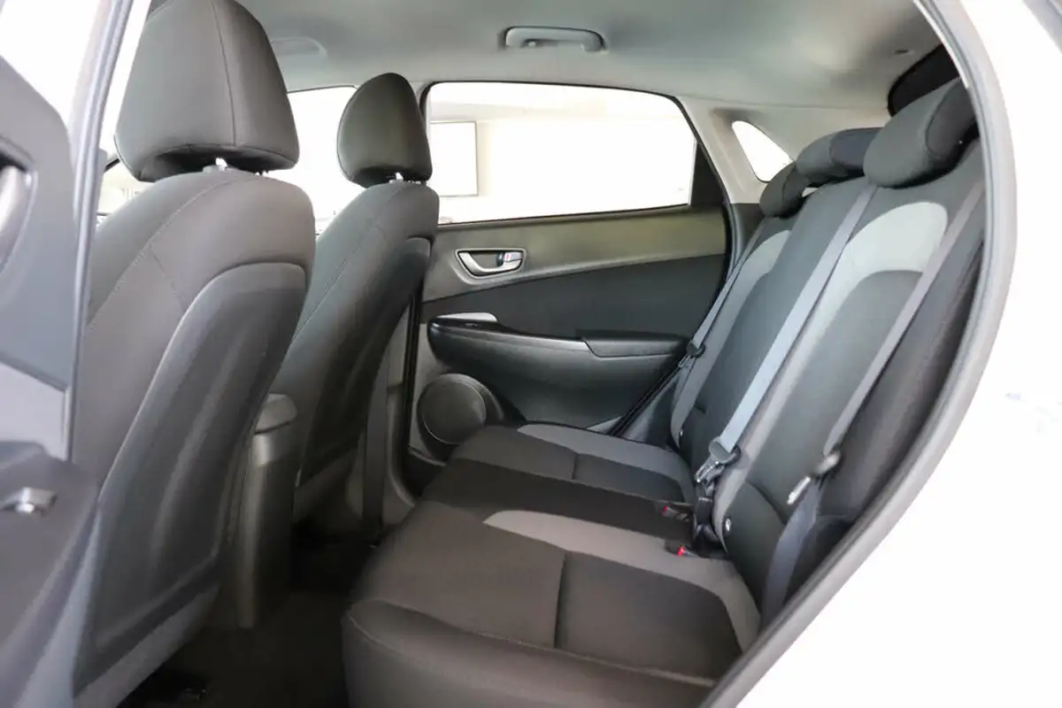 2019-hyundai-kona-10-t-gdi-play-big-29