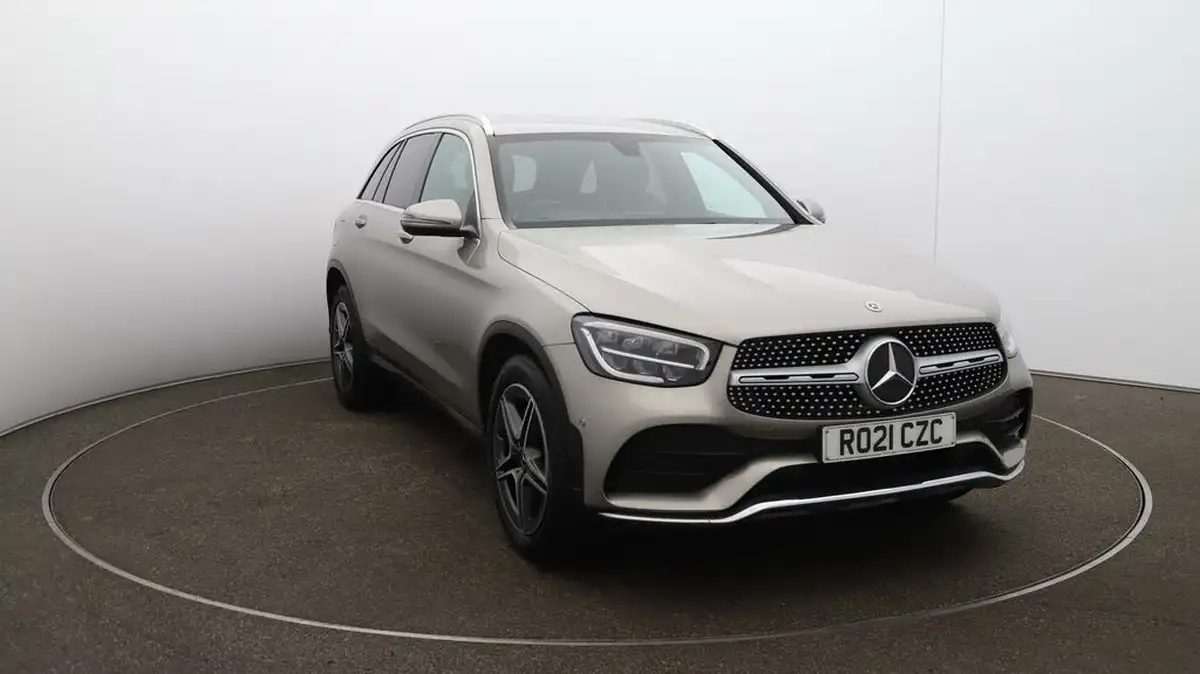 2021-mercedes-benz-glc-class-20d-glc220d-amg-line-station-wagon-5d-1950cc-4matic-plus-big-41