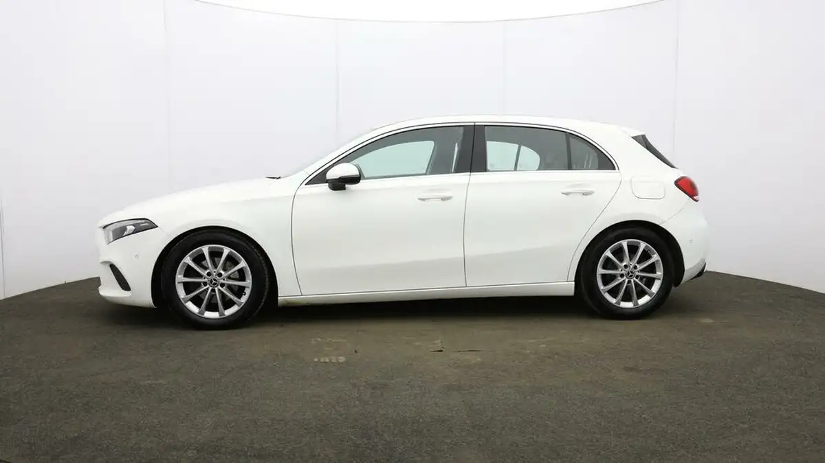 2018-mercedes-benz-a-class-15d-a180d-sport-116ps-executivess-hatchback-5d-7g-dct-big-62