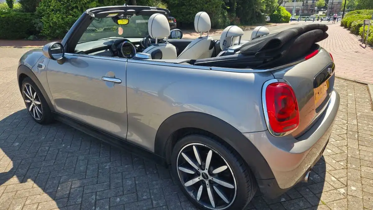 2016-mini-cooper-15td-cooper-d-ss-convertible-2d-big-7
