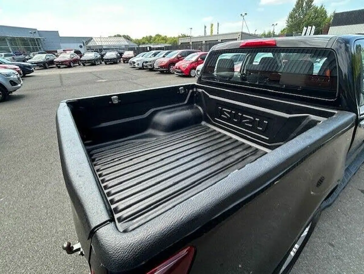 2022-isuzu-d-max-19td-dl20-double-pickup-big-10