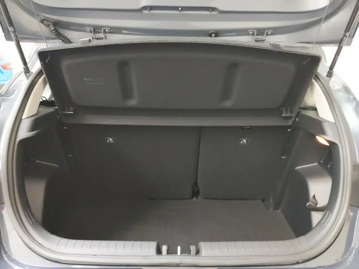 2024-hyundai-i20-10-t-gdi-advance-dct-big-7