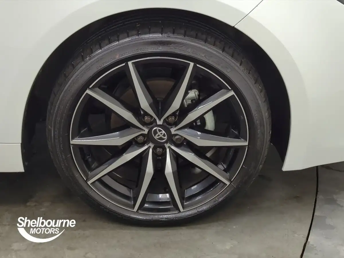 2024-toyota-corolla-18-vvt-i-gr-sport-touring-sports-big-6