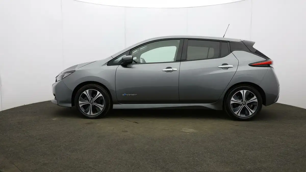 2020-nissan-leaf-e-n-connecta-big-69