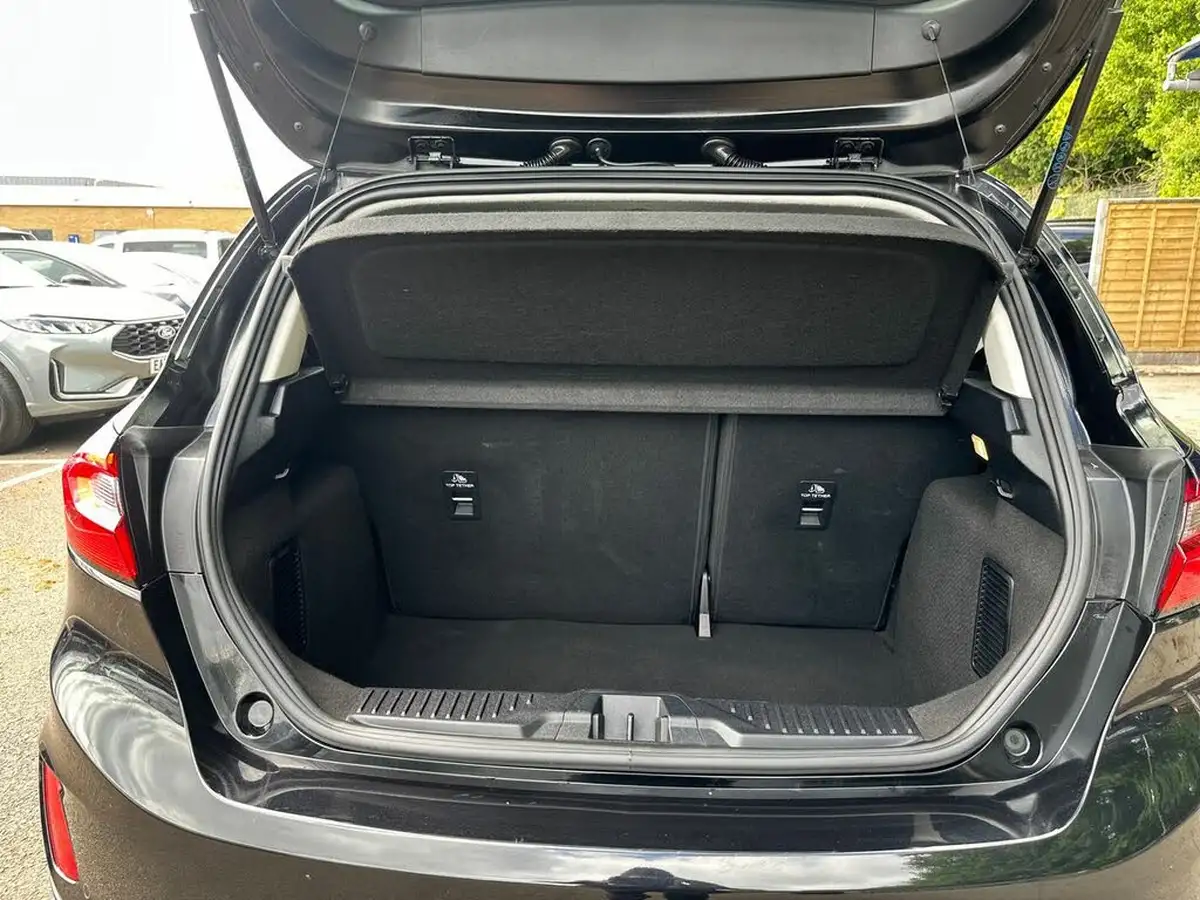 2023-ford-fiesta-10t-active-125ps-hybrid-mhev-big-33
