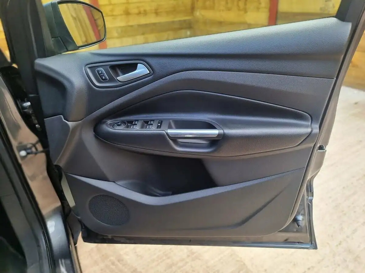 2019-ford-kuga-15t-titanium-edition-150ps-big-15