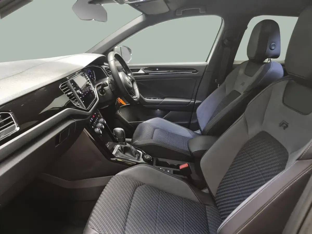 2020-volkswagen-t-roc-20-tsi-r-big-3