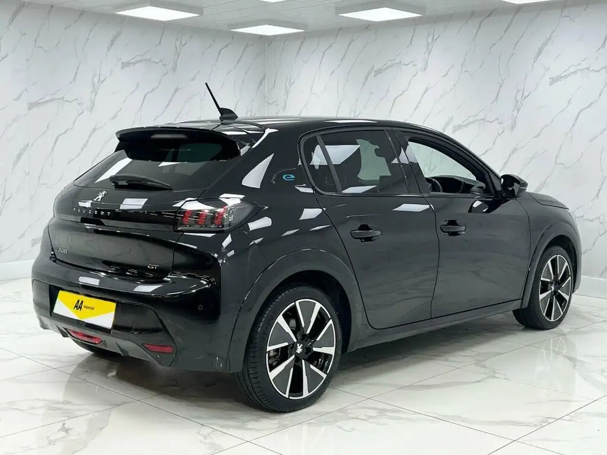 2023-peugeot-208-e-gt-136ps-50kwh-big-13