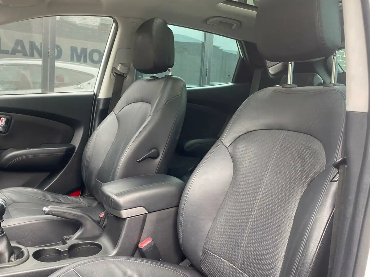 2013-hyundai-ix35-17td-premium-16v-2wd-big-16