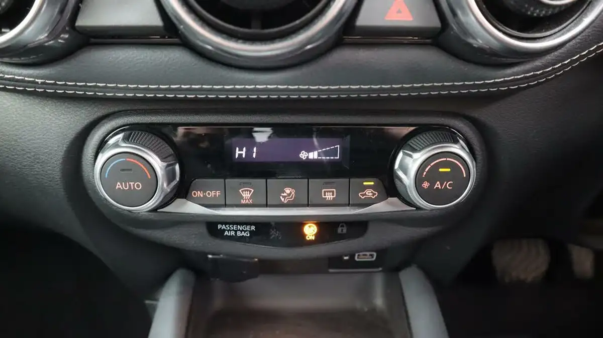 2022-nissan-juke-10-dig-t-n-connecta-dct-big-12