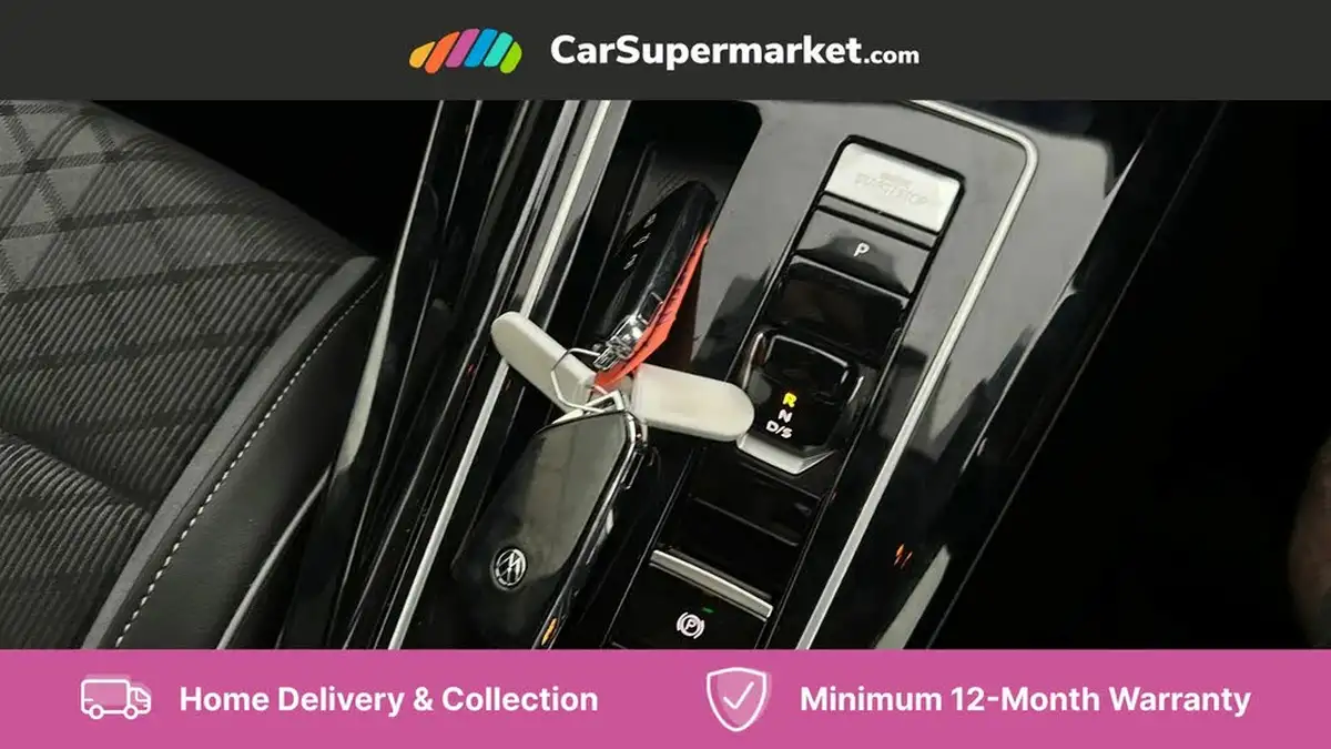 2023-volkswagen-golf-15-etsi-r-line-hatchback-big-22