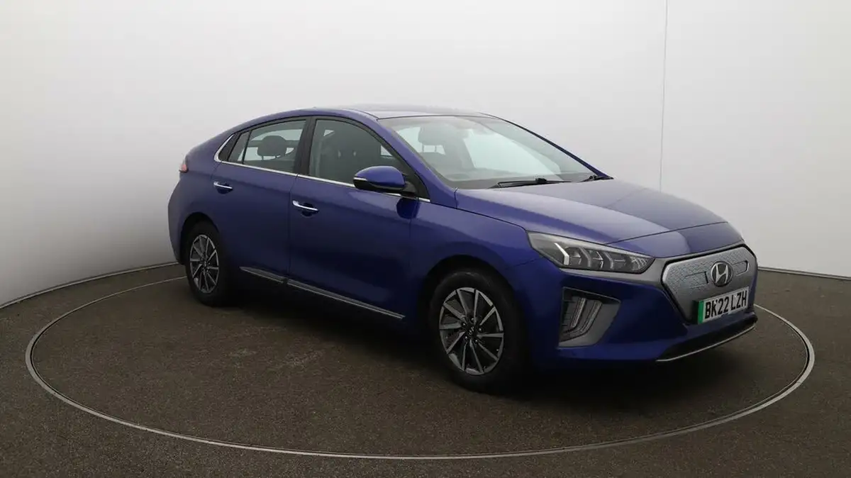 2022-hyundai-ioniq-e-premium-electric-big-42