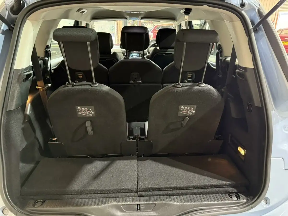 2015-citroen-grand-c4-picasso-16bluehdi-vtr-120ps-eat6-big-15