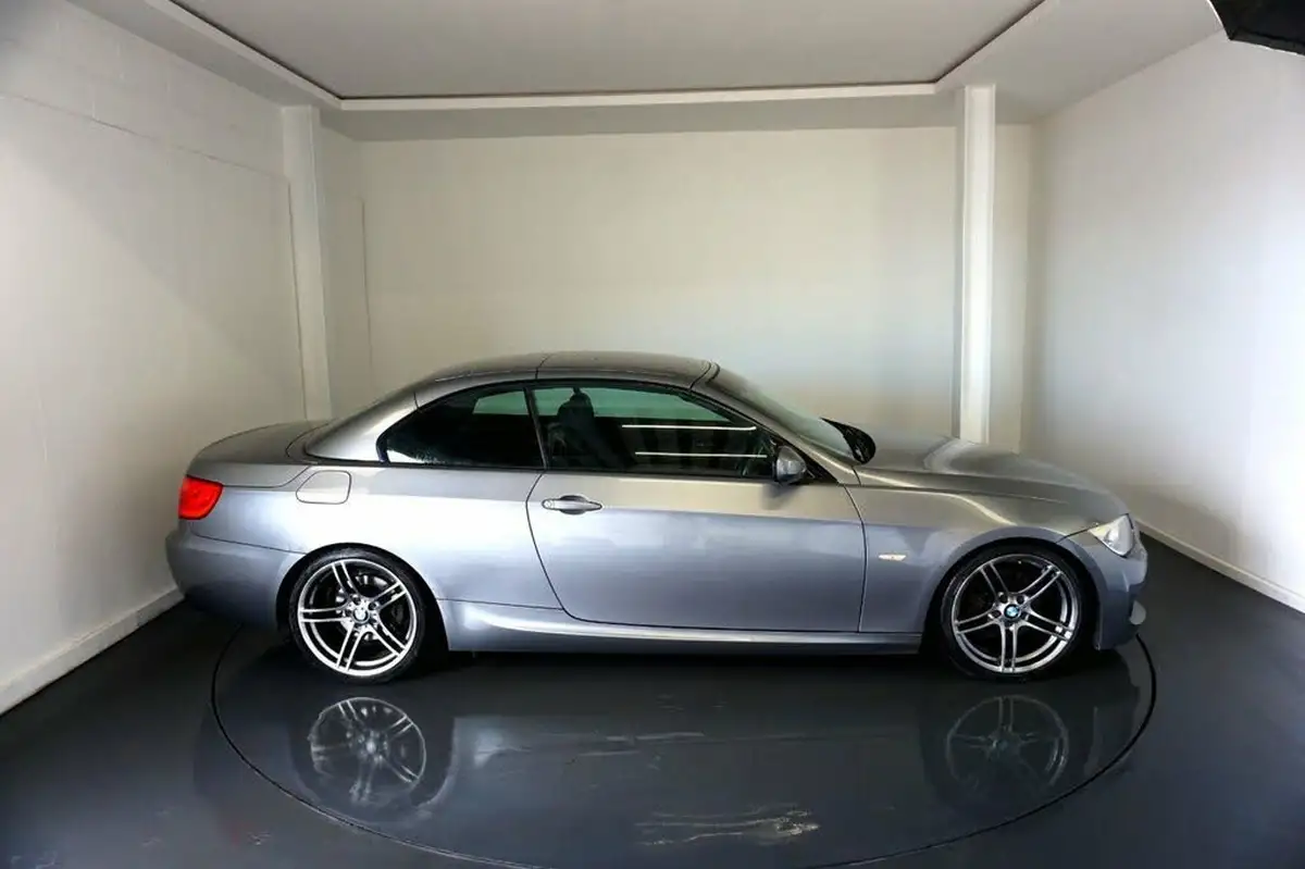 2012-bmw-3-series-20td-320d-m-sport-convertible-2d-big-40