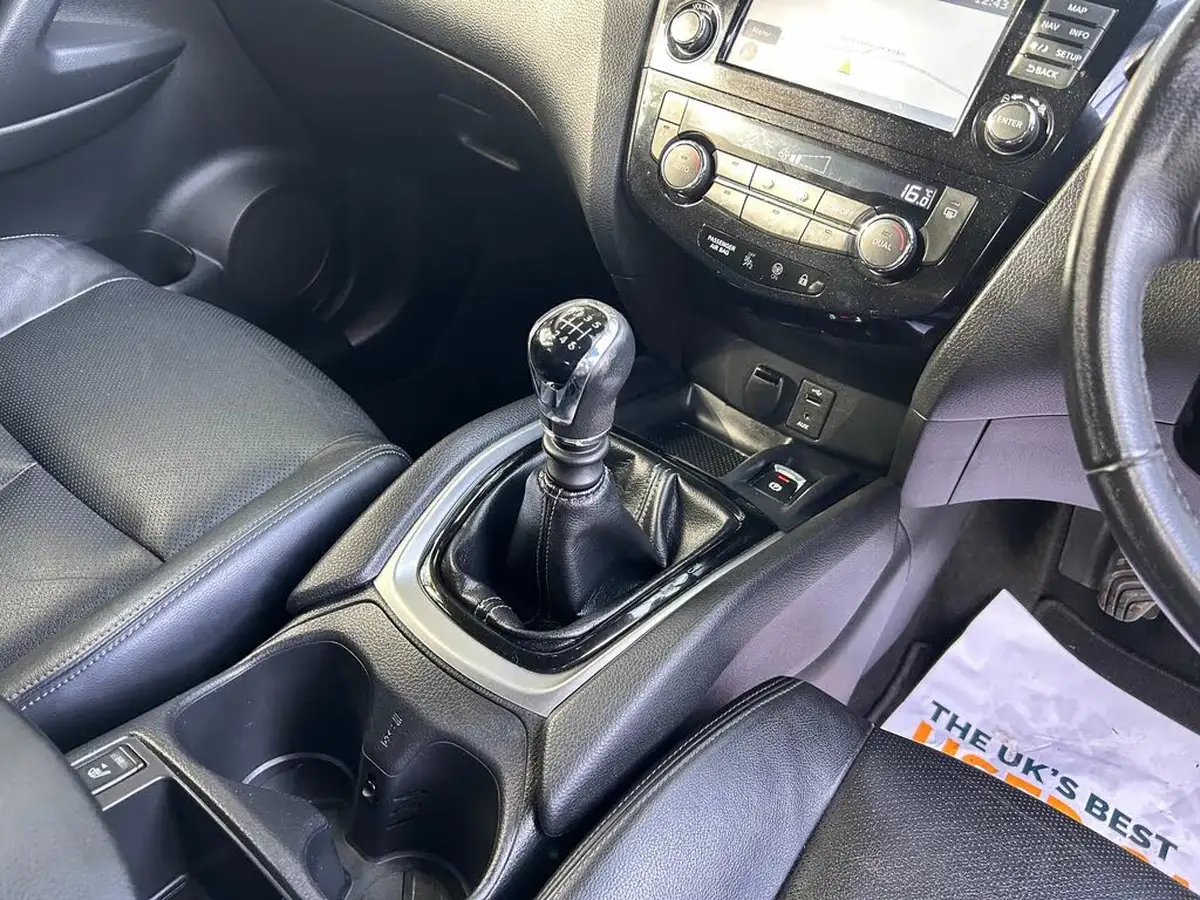2017-nissan-x-trail-16dci-tekna-big-38