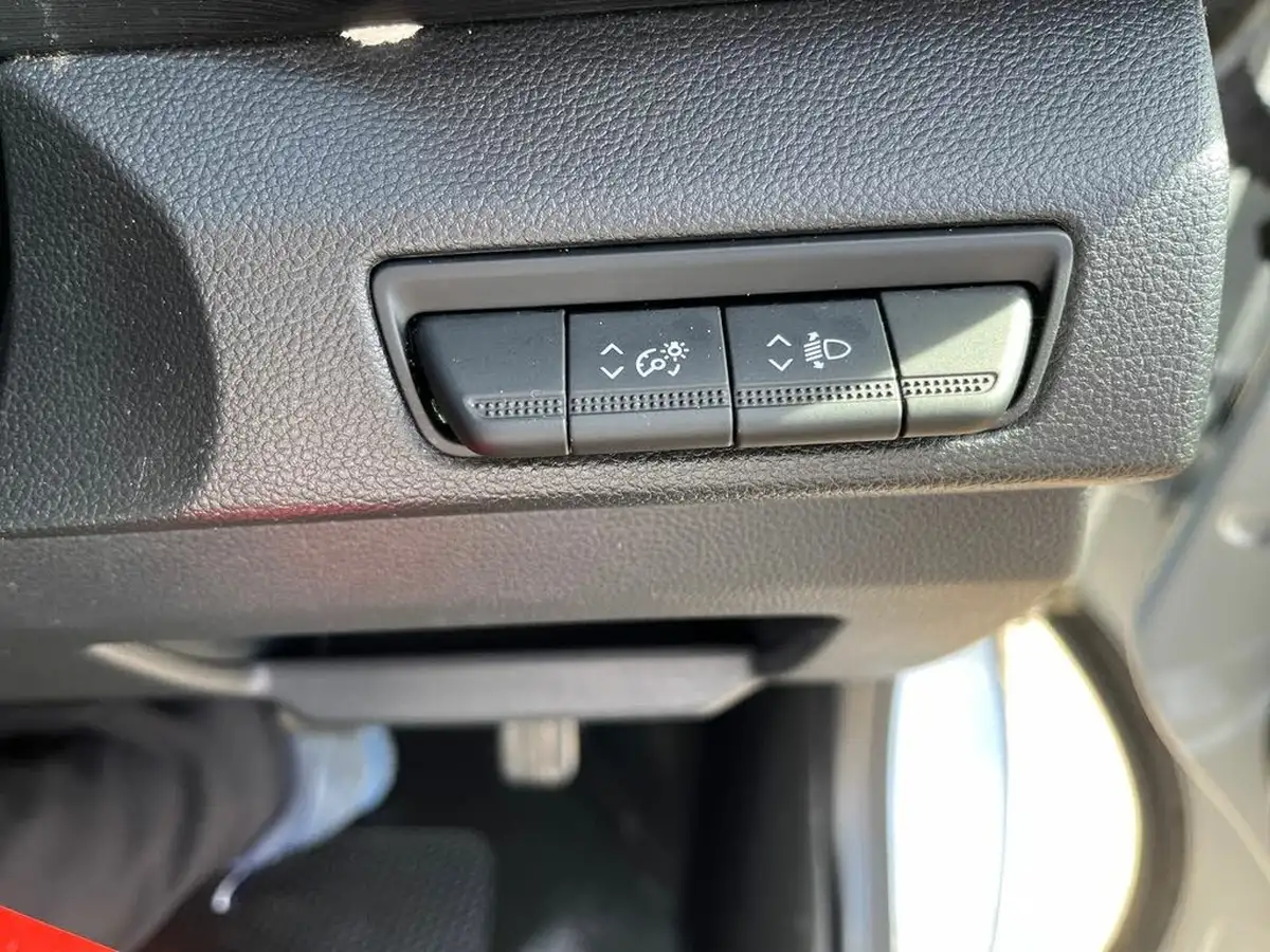 2024-nissan-primastar-20dci-tekna-28-l1h1-130pseu6d-big-23