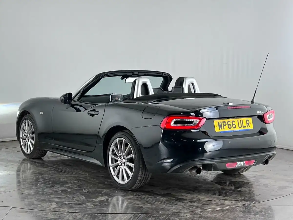 2016-fiat-124-14-multiair-124-spider-lusso-plus-big-2