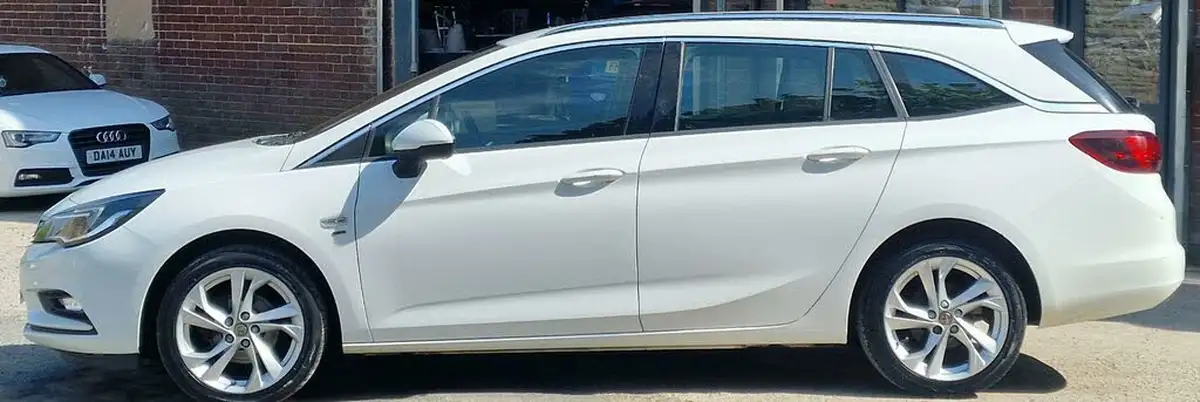 2016-vauxhall-astra-14i-16v-turbo-sri-125ps-sport-tourer-big-4