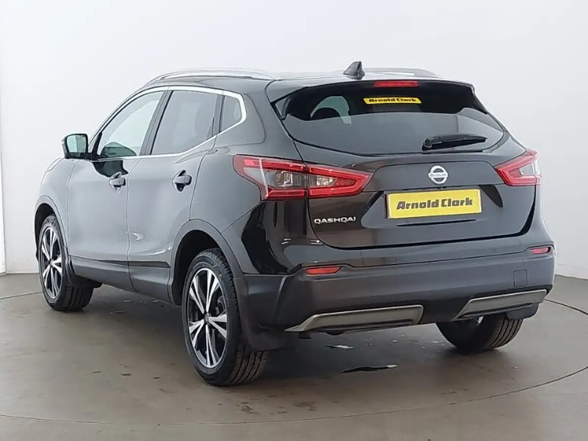 2018-nissan-qashqai-12-dig-t-n-connecta-big-1