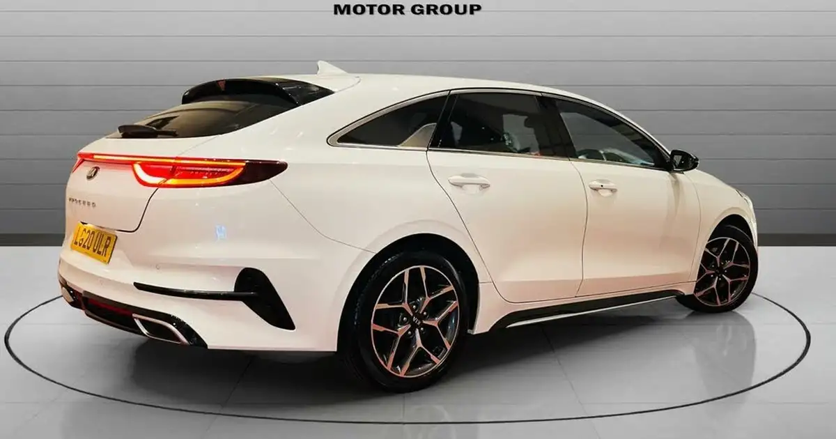 2020-kia-pro-ceed-16crdi-gt-line-dct-big-3
