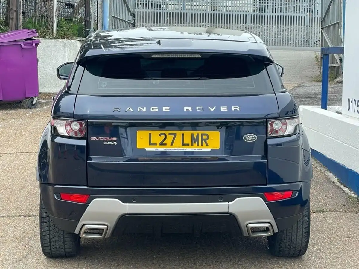 2014-land-rover-range-rover-evoque-22td-dynamic-hatchback-5d-auto-big-17