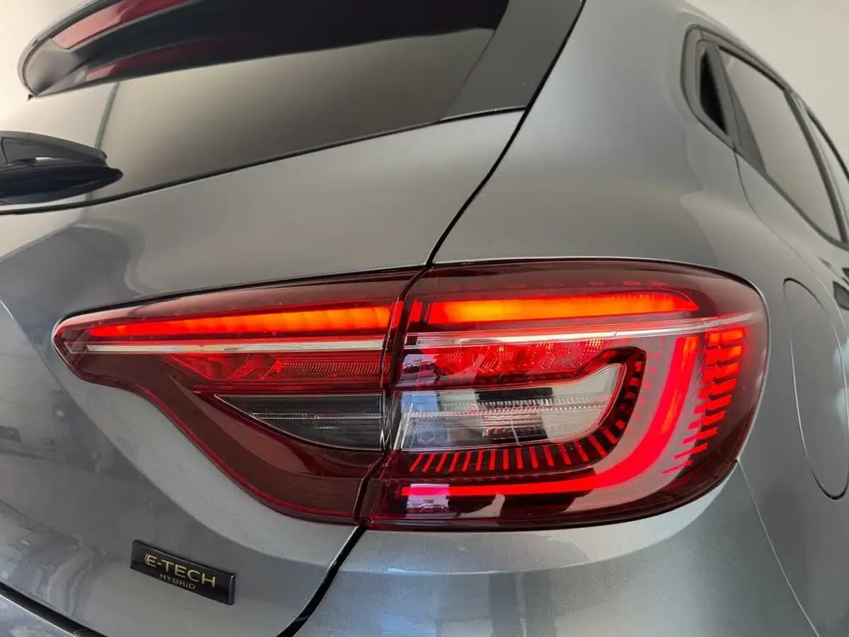 2023-renault-clio-16-engineered-big-31